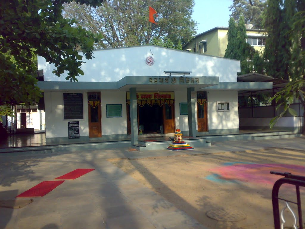 PARMARTHA NIKETAN, (Parampujya Shree Kalavati Mata Harimandir,Navi Peth)