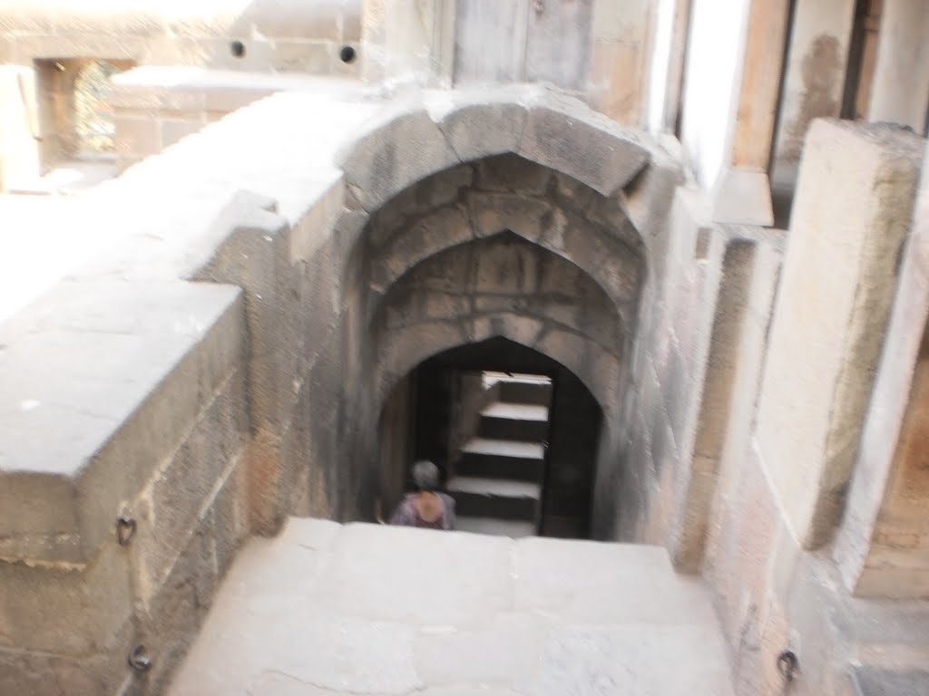 Staurs to parapet,Shaniwar wada.
