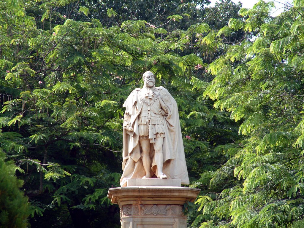 Statue of King Edward VII in Cubbon Park