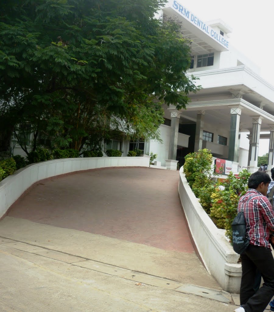 SRM Dental College