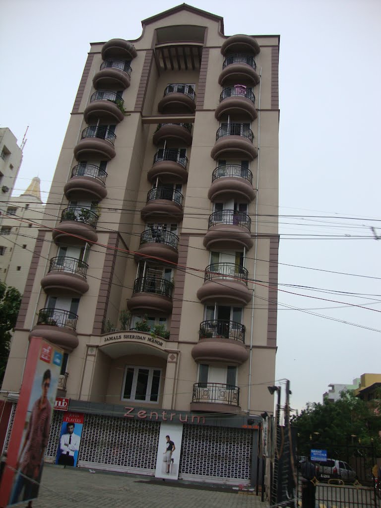 ஜமால்ஸ் ஷெரிடன் மானோர் ஜென்றம் Jamals Sheridan Manor Zentrum - Saaligraamam - Arcot Roadசென்னை చెన్నై  .6127