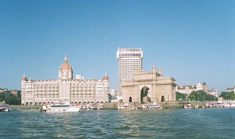 gateway,tajmahal hotel from sea