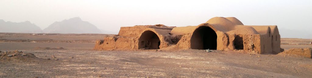 Ardakan Dakhme 1