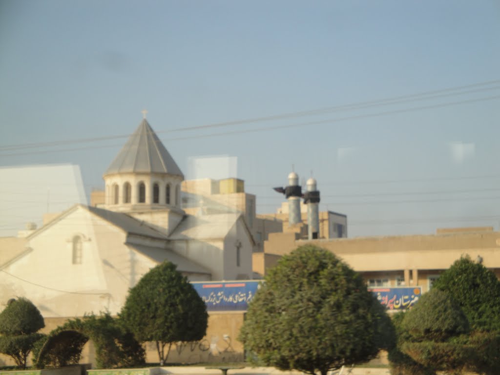 ابادان-همجواري مسجد و كليسا-abadan-neighborhood mosque and church