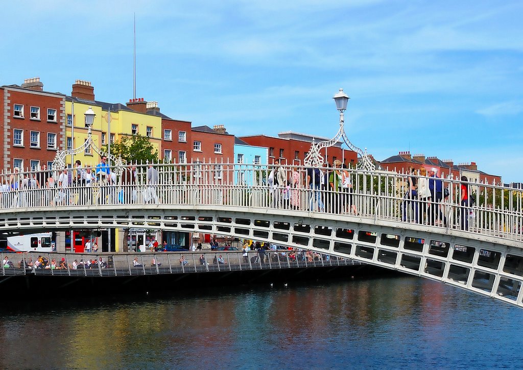 Hapenny Bridge