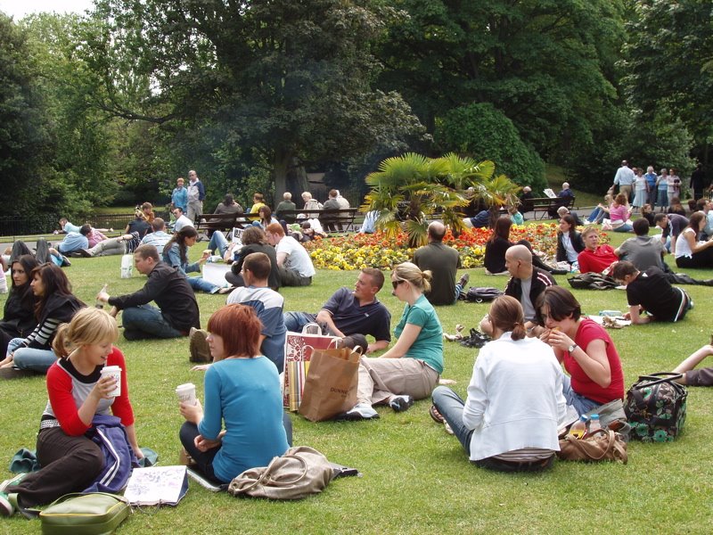 mb - 2006.06.23-10   St. Stephens Green Lunchtime