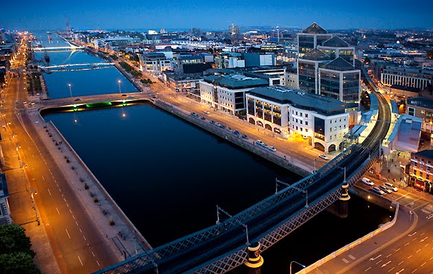 R Liffey, Docklands, Dublin, Ireland.