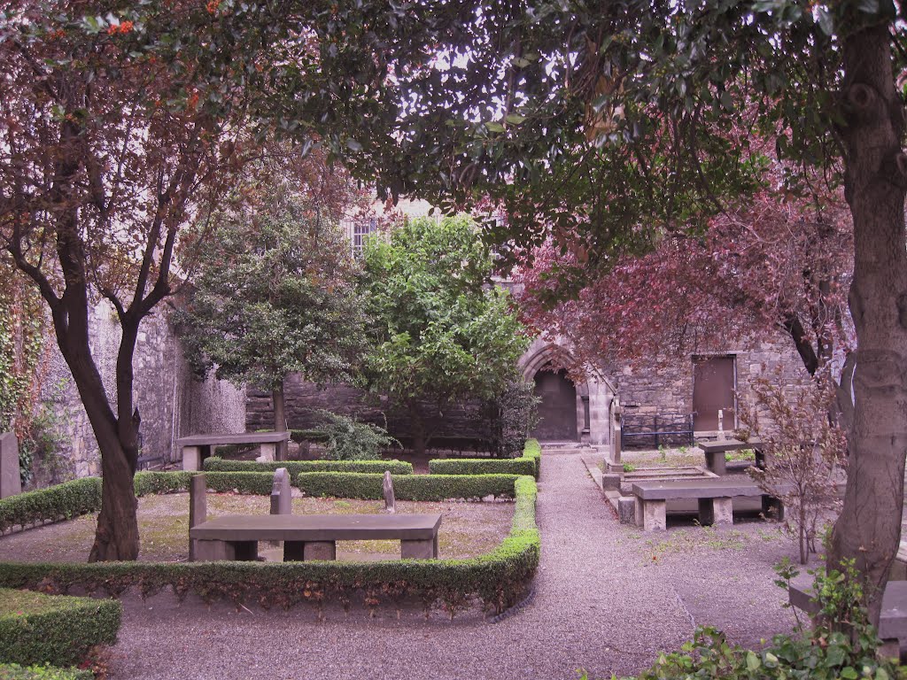 The French Huguenot Graveyard,Merrion Row,Dublin Ireland