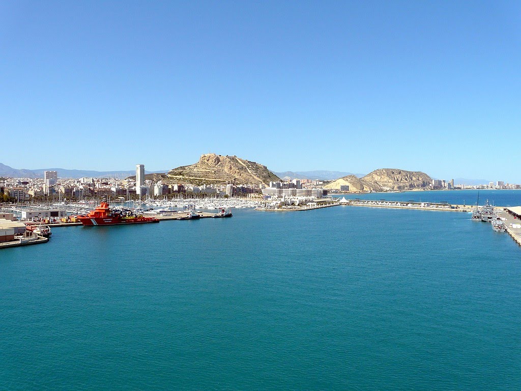 Espagne, la ville avec le port dAlicante