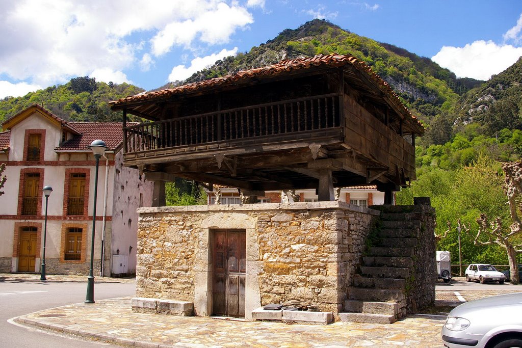 Panera, Villanueva, Santo Adriano, Asturias
