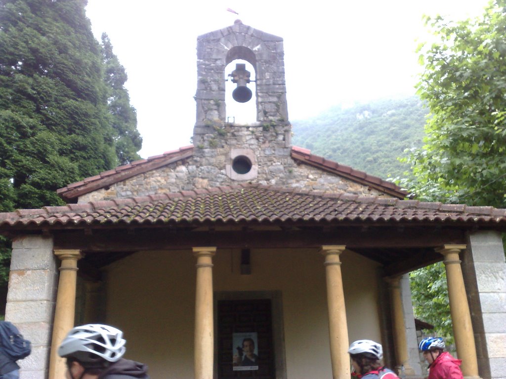 iglesia en la senda del oso