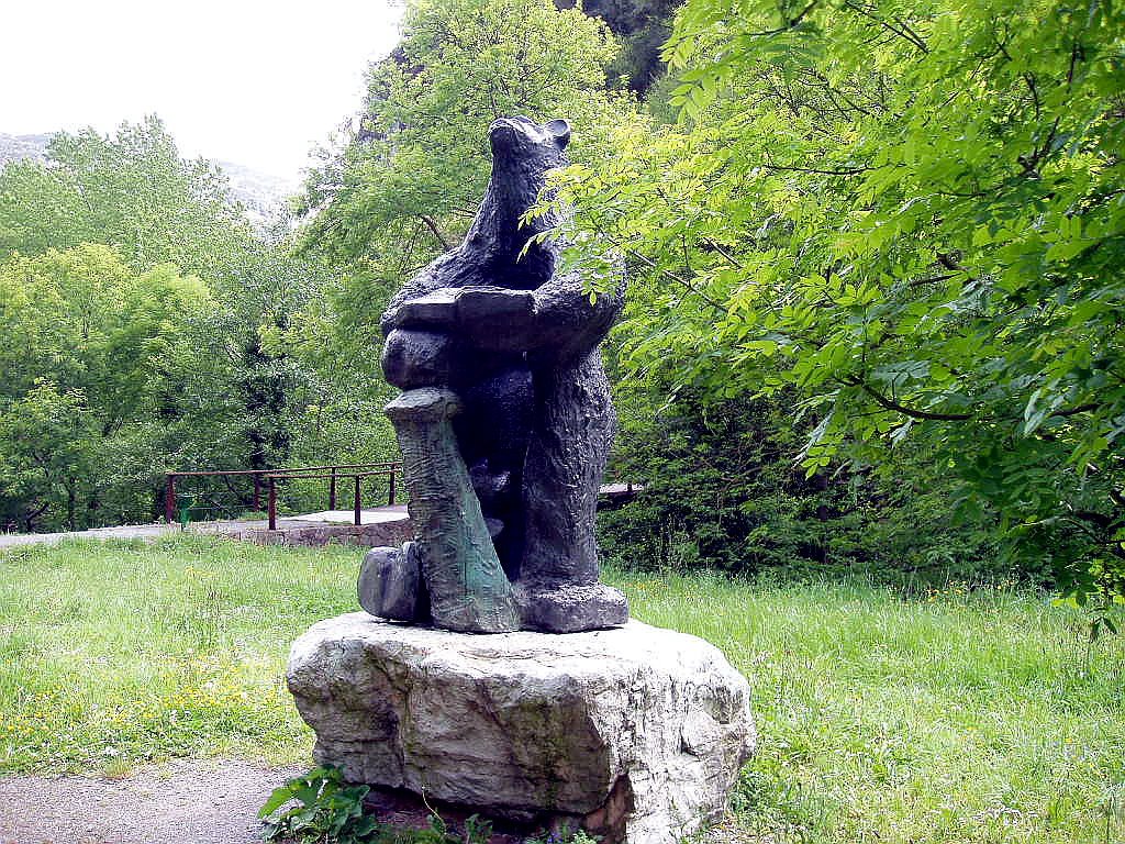 Area Recreativa de Tuñón, Santo Adriano, Asturias