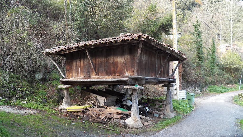 Villanueva. SANTO ADRIANO.