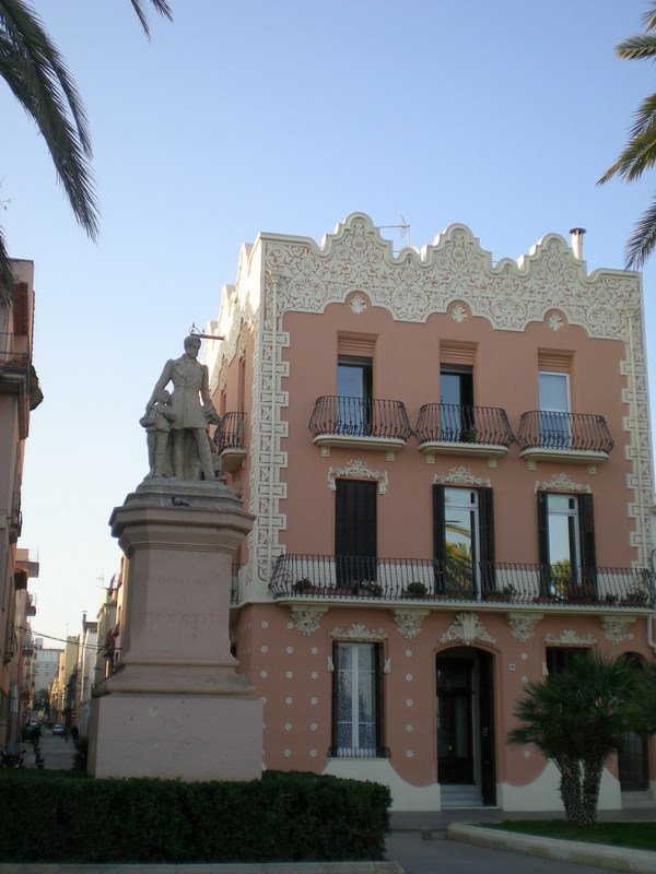 Badalona: Monument a Roca i Pi, a la Rambla, i Can Matamala