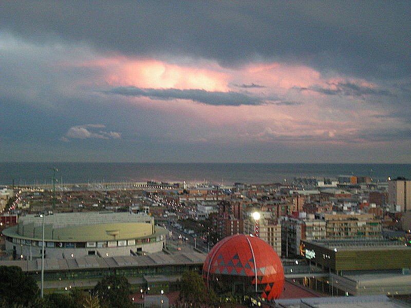 Badalona: Capricis del cel damunt Badalona / Caprices du ciel
