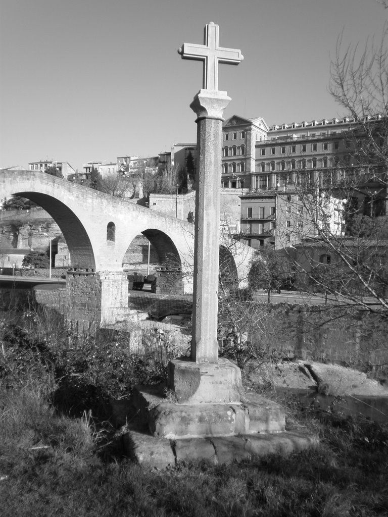 Creu de la Guia i pont vell