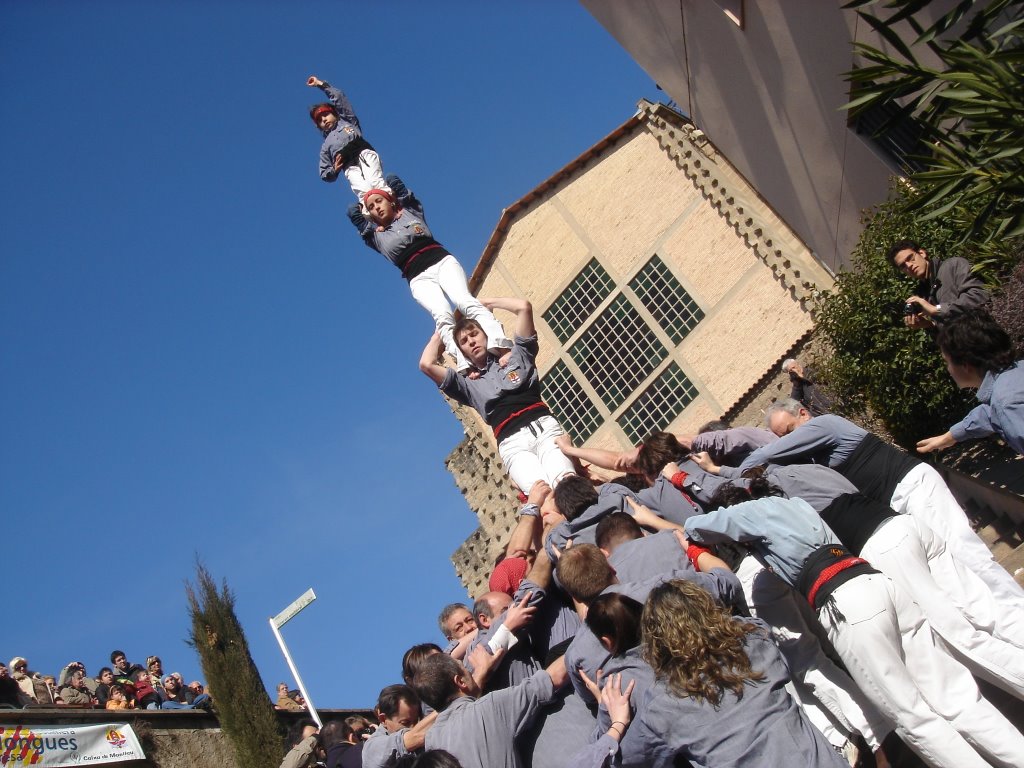 Tirallongues de Manresa - Castellers - (www.guiamanresa.com)
