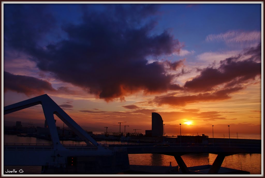 Sunrise above Barcelones port