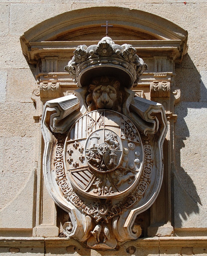Escudo Palacio de la Audiencia de Cáceres (hoy del Tribunal Sup. de Justicia de Extremadura)
