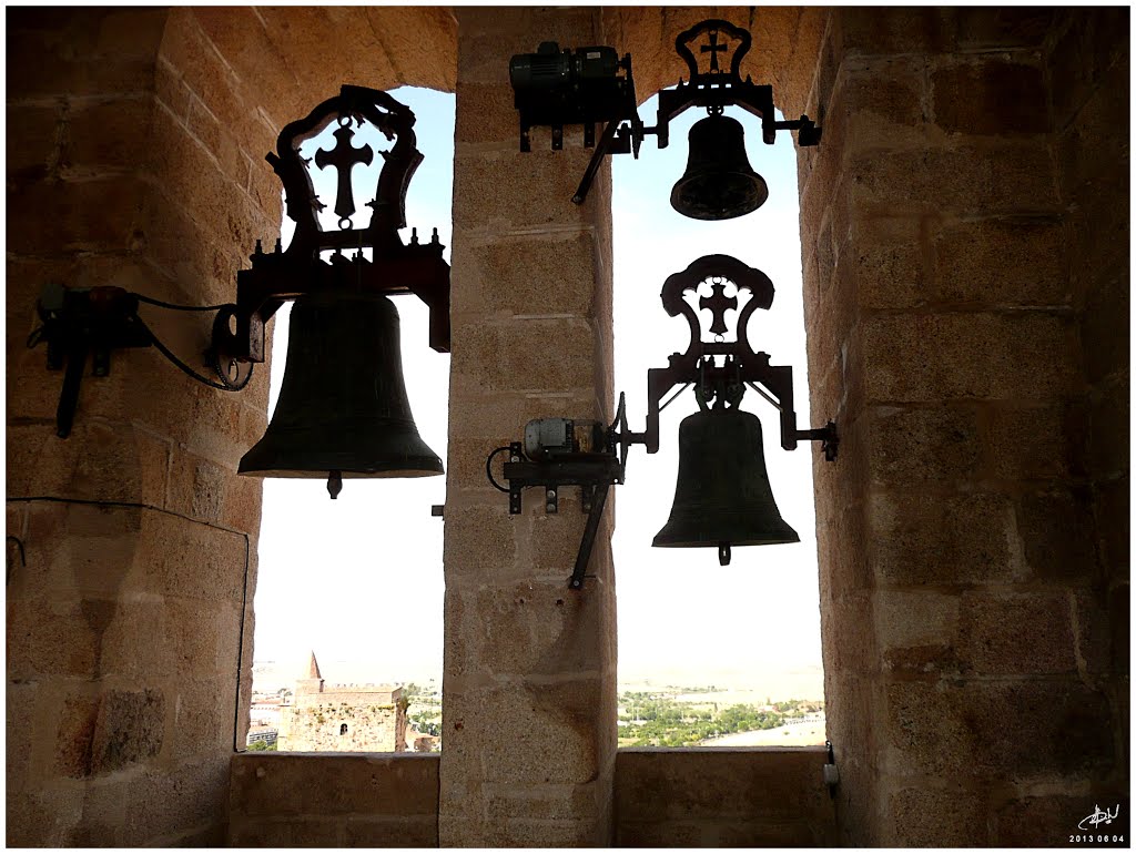 Cáceres - na torre da catedral - Espanha .τ®√ℓΞΛج
