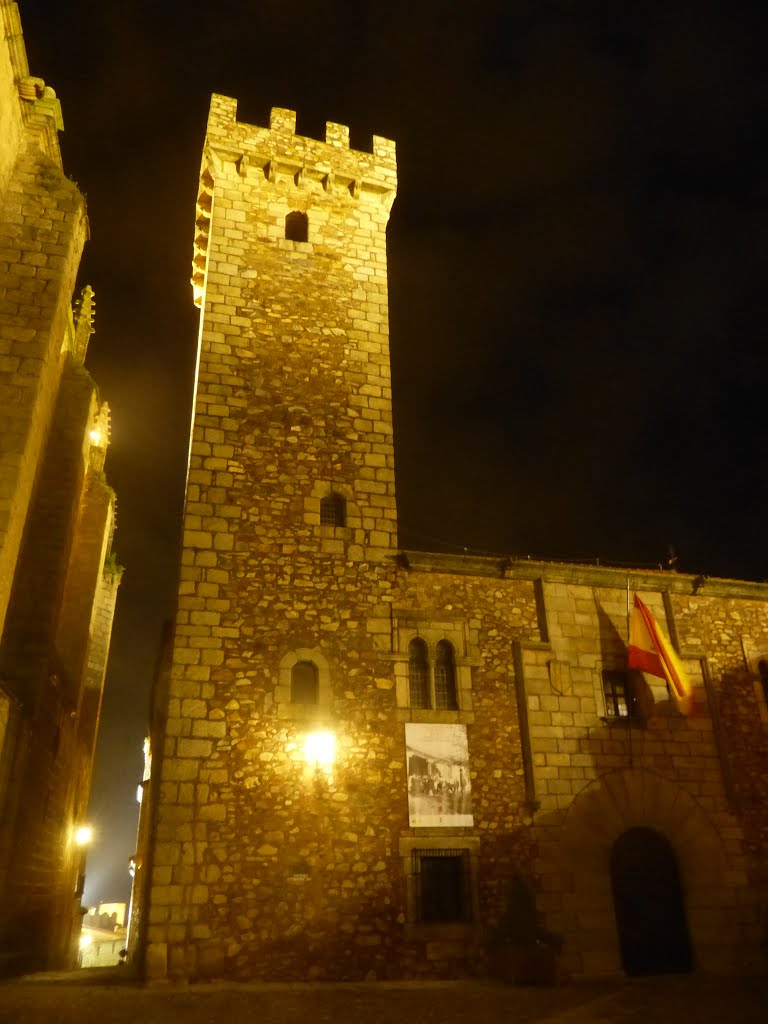 Cáceres nocturno.....