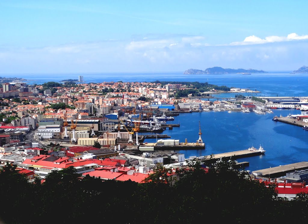 Vista de la Ria y de la Ciudad de Vigo desde el Castro