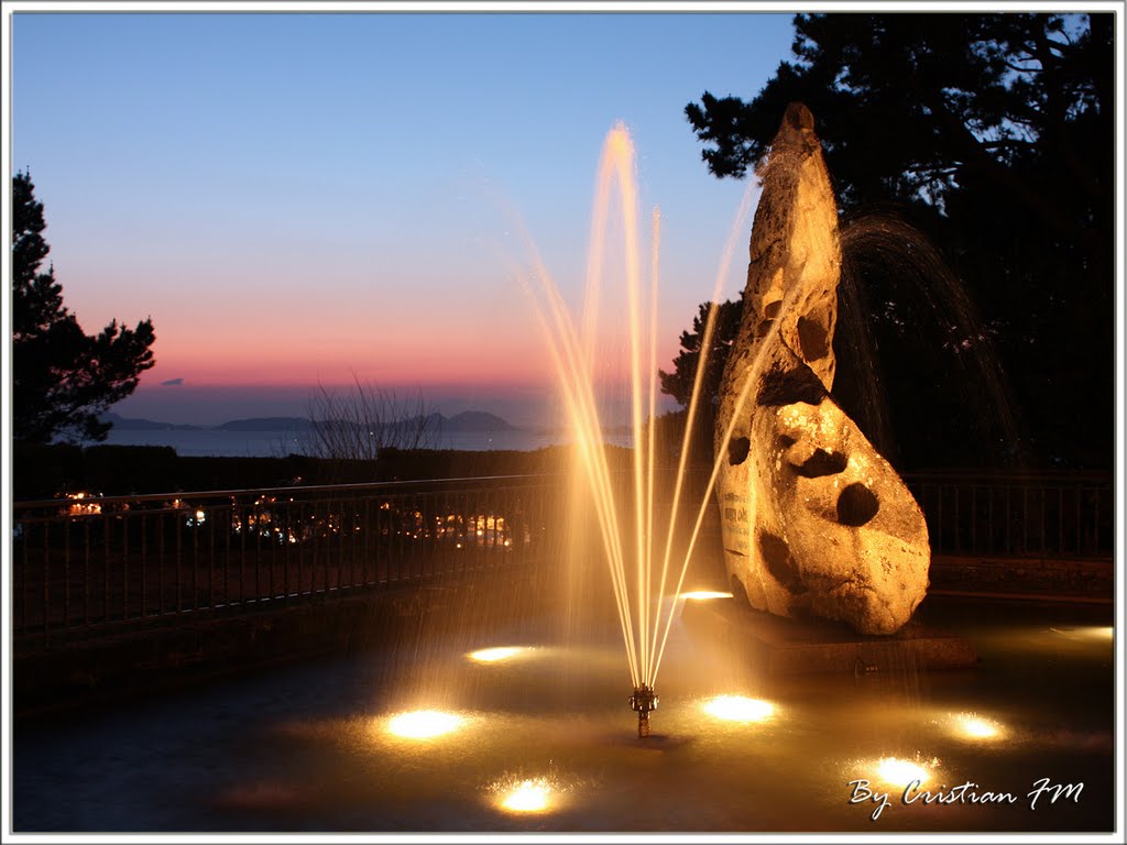 Monumento a Martín Códax de noche