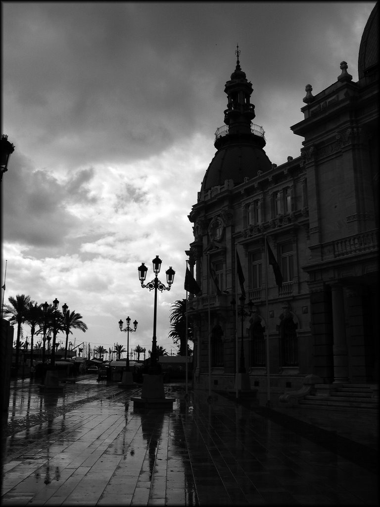 Plaza del Ayuntamiento. Llueve
