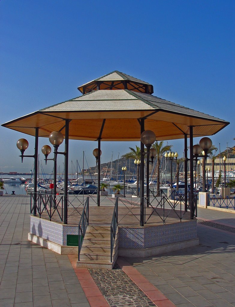 Kiosco de música en el Muelle de Alfonso XII