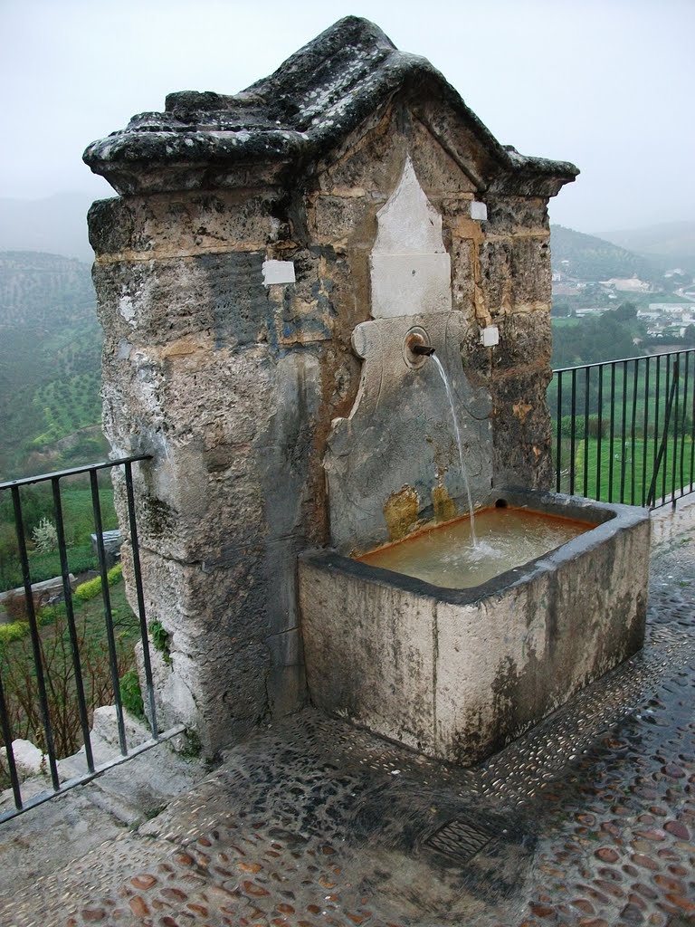 Fuente en el Balcón del Adarve. Abril de 2011