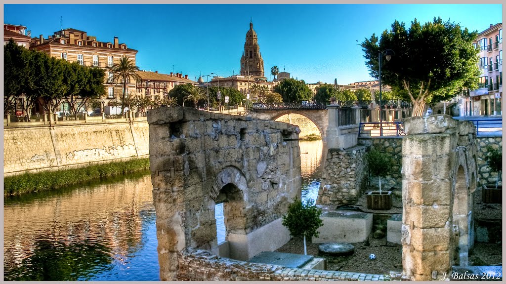 Murcia: Río Segura y antiguo molino.