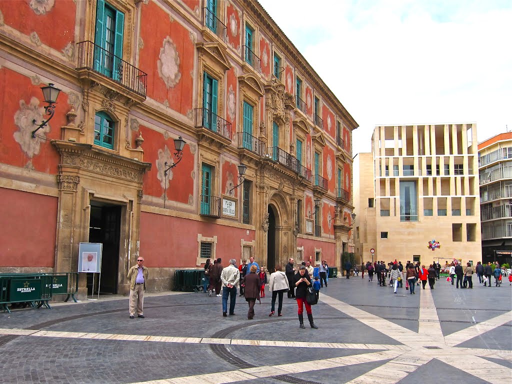 Plaza Cardenal Belluga.