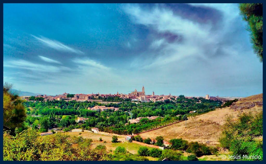 Toda Segovia en una sola foto (desde la carretra de Valladolid)