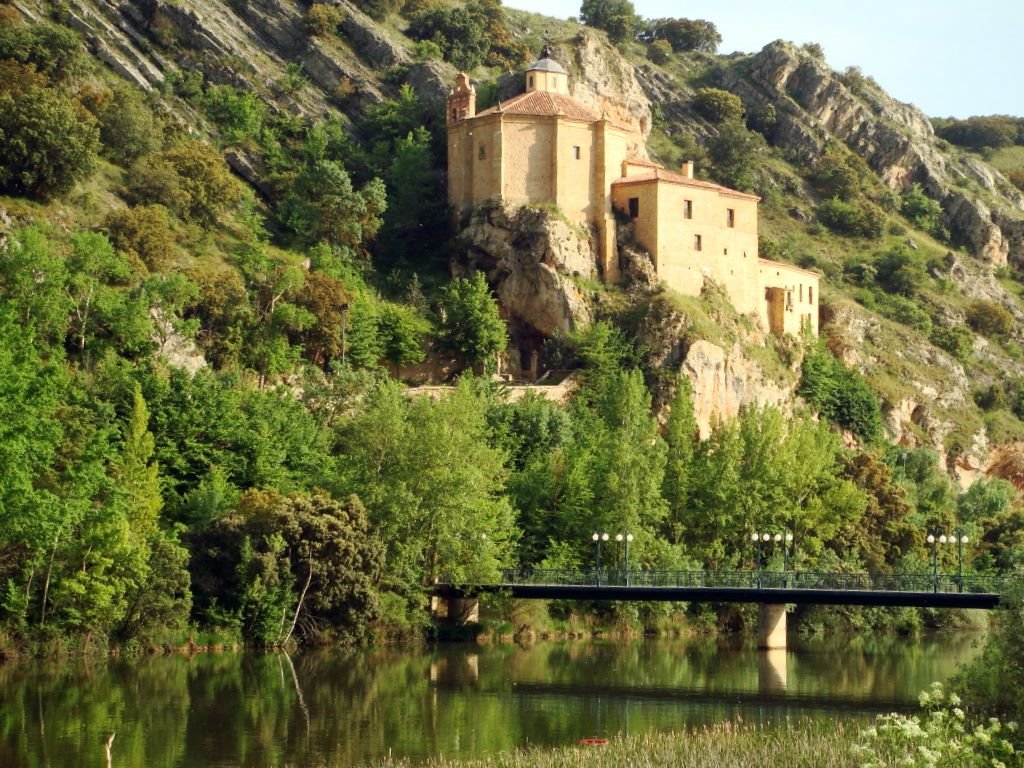 ESPAÑA San Saturio, Soria