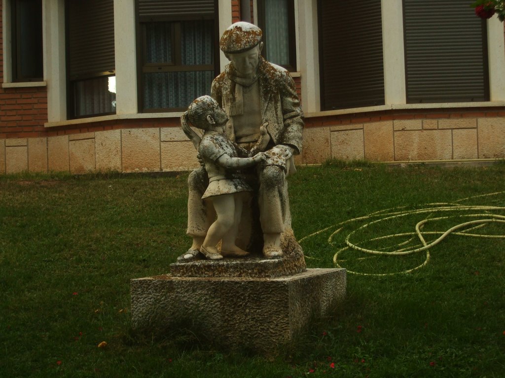 Abuelo y nieta,  ¡¿.........