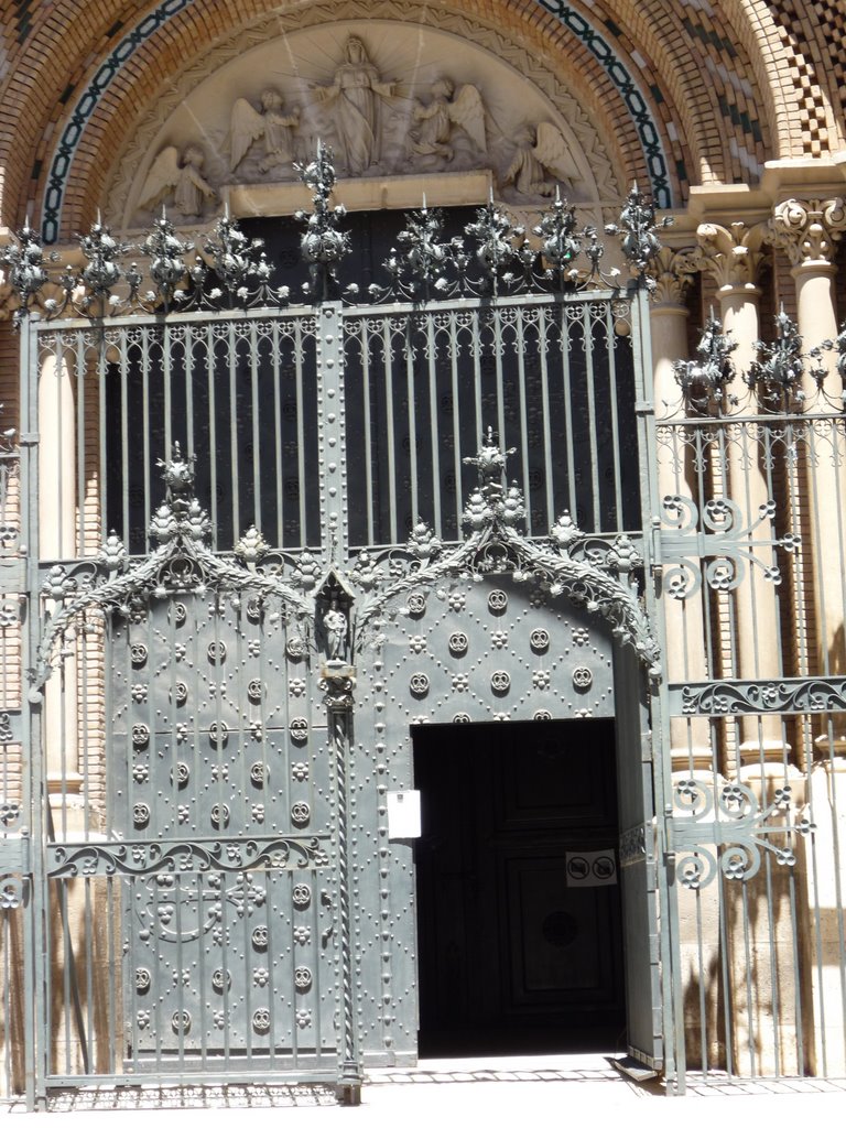 mrm- PUERTA DE FORJA DE LA CATEDRAL  (TERUEL)