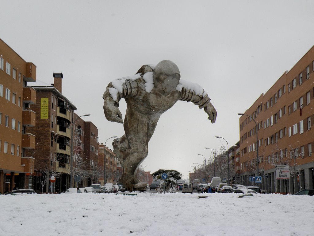 Valdemoro en invierno. Astronauta - Astronaut. Winter in Valdemoro