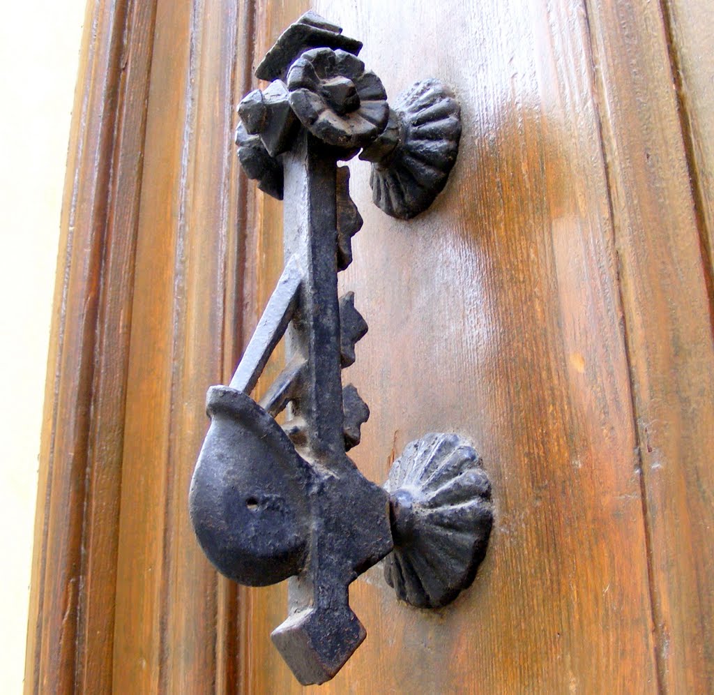 Aldaba. Tortosa