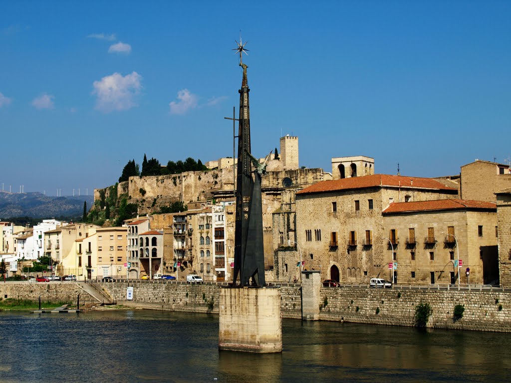 TORTOSA - MONUMENTO A LOS COMBATIENTES QUE HALLARON GLORIA EN LA BATALLA DEL EBRO (JULIO/NOVIEMBRE 1938)