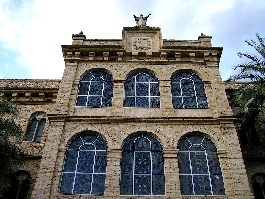 Fachada del Convent de les Teresianes Raval de Jesús (Tarragona)