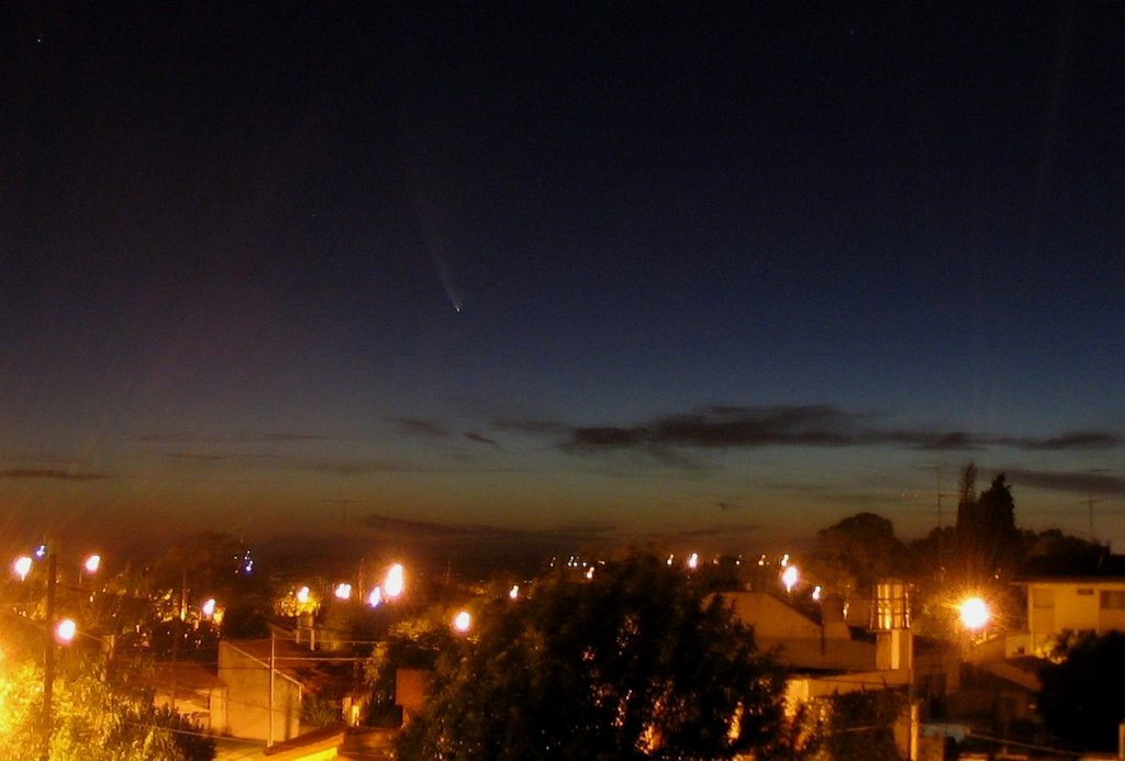 El CoMetA  Mc NaUghT deSde CaMpanA