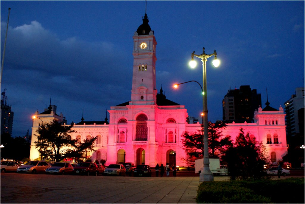 Palacio Municipal de La Plata de noche / Buenos Aires