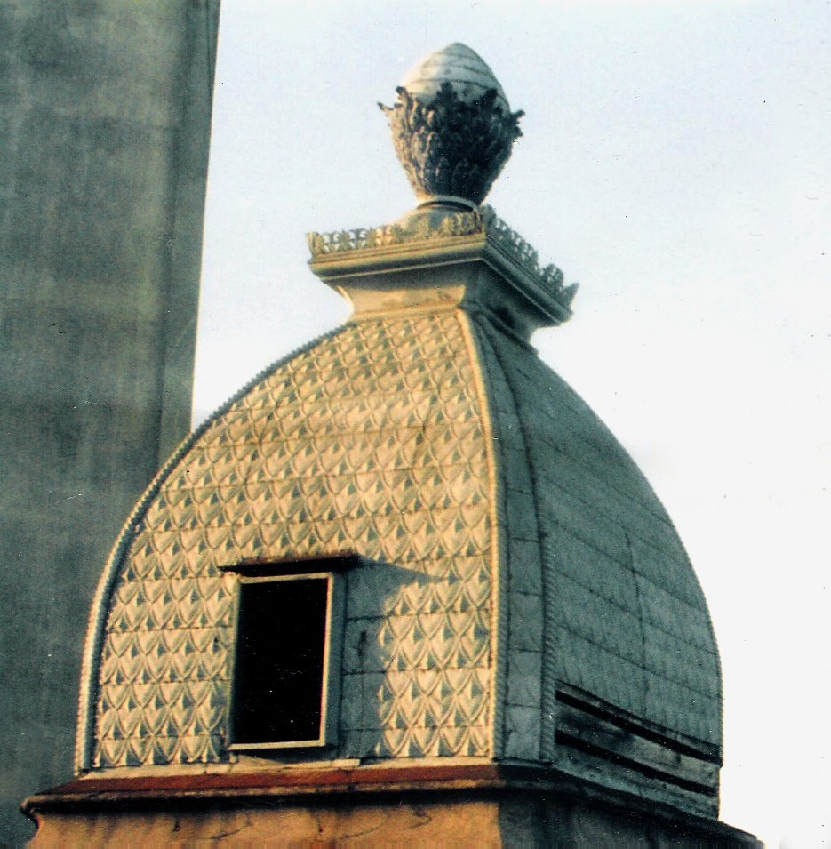La Cupula en Honor al Huevo
