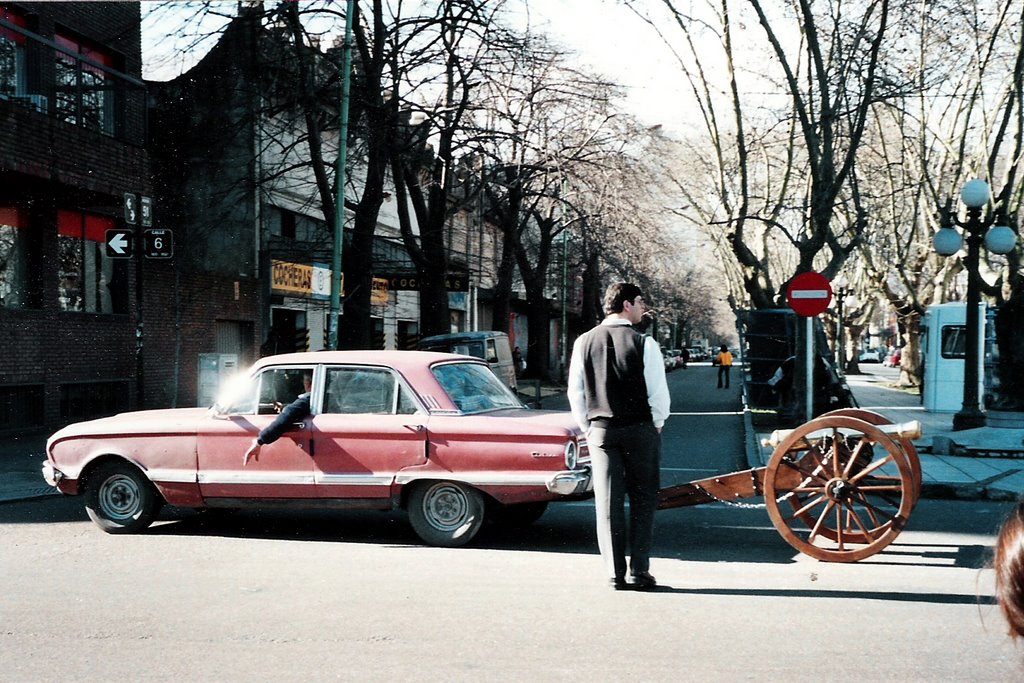Ford Falcon con cañon incorporado