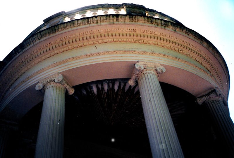 El Sol iluminando Astronomia