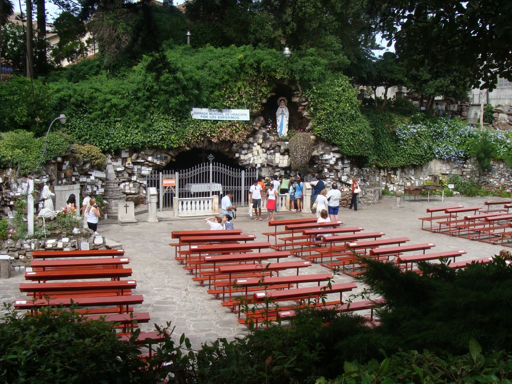 Santuário da Gruta Nossa Senhora de Lourdes - Mar del Plata - Argentina
