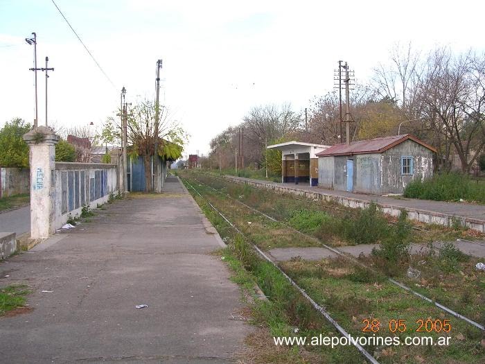 Estacion Mercedes BAP ( www.alepolvorines.com.ar )