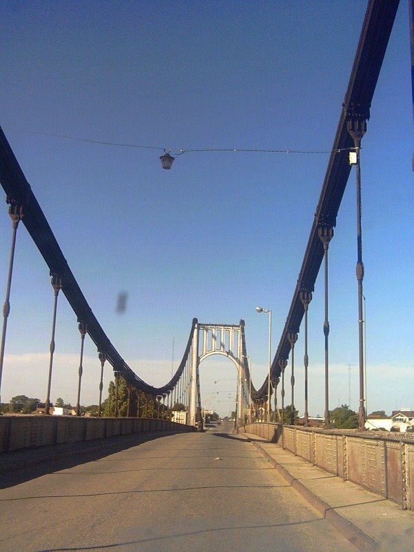 Puente colgante a Quequen
