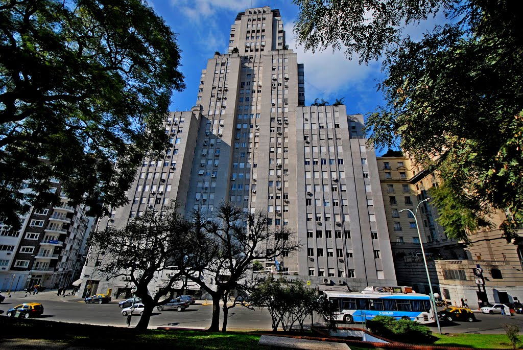 Buenos Aires -Plaza Gral.San Martin -Edificio Kavanagh