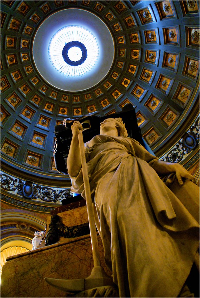 Mausoleo del Gral. José de San Martín en la Catedral Metropolitana de la ciudad de Buenos Aires. (CONTEST NOVEMBER)*